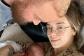 Islandský silák sa stal otcom: Nádherné fotky so synčekom