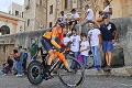 Aj takto vyzerá Giro d´Italia: Diváci bez rúšok, cyklisti s rúškami