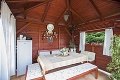 Kapelník Senzusu Peschl ukázal krásny bungalov v Karpatoch: Rád by som sa presťahoval do menšieho