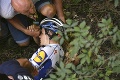 Hrôzostrašný pád na Okolo Lombardska: Belgický cyklista nezvládol zákrutu a spadol z mosta!