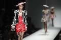 Koronavírus zoškrtal aj týždeň módy v Miláne: Väčšina návrhárov predstaví kolekcie online
