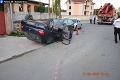 Šialené vyčíňanie na východe Slovenska: Opitý muž prevrátil svoje auto a zdemoloval ďalšie tri