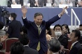 Je rozhodnuté: Japonci spoznali meno muža, ktorý sa má stať premiérom