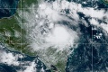 Hurikán Nana dorazil do Belize: Zoslabol na tropickú búrku