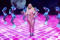 Lady Gaga ovládla udeľovanie cien MTV: V jednom z kostýmov jej takmer vyletel prsník