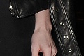 Z fanúšičky snúbenica: Spevák z One Direction dal mladučkej modelke prsteň za 3 milióny