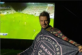 Na Beckhama sa sťažujú susedia: Bývalému futbalistovi skomplikovali život netopiere