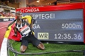 Nezastavilo ho ani 80 hodín na cestách: Ugandský bežec zabehol svetový rekord