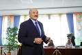 Bieloruského prezidenta Lukašenka vinia z falšovania volieb: Na vlastný ľud poštval policajtov