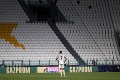 Biely balet a Juventus na kolenách: Obrovské chyby Varana, Ronaldove góly nestačili