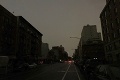 New York sa prebudil do tmy: Výpadok elektrického prúdu zasiahol desaťtisíce ľudí