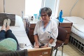 Nemocnica v Komárne sa lúči s neoceniteľnou ženou: Pani Mária pomáhala onkologickým pacientom 43 rokov