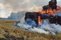 V Kolárove horelo nákladné auto naložené slamou: Škody rátajú v desiatkach tisíc eur