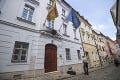 Muž behal s nožom v centre Bratislavy: Polícia incident vyšetruje