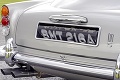 Obnovili výrobu Aston Martin DB5 s úpravami agenta 007: Chcete auto Jamesa Bonda?