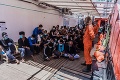 Na Sicílii zakotví 180 zachránených migrantov: Povinné testovanie a karanténa