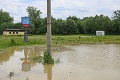 Dvojhodinový dážď vytrápil dedinu Liptovské Sliače: Lejak bral autá a zatopil domy!