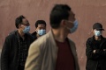 Čína tento týždeň trhla rekord v očkovaní, vyhraté však nemá: Pochybnosti o jej vakcínach