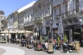 Terasy na Hlavnej ulici v Košiciach zaplnili hostia: Majiteľov čaká náročné rozhodnutie