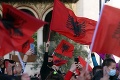 Tretí mandát po sebe: Albánsky premiér Edi Rama vyhlásil najsladšie víťazstvo