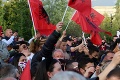 Tretí mandát po sebe: Albánsky premiér Edi Rama vyhlásil najsladšie víťazstvo