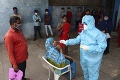 India je kvôli COVID-19 na kolenách, kolabujú nemocnice: Európska únia podáva pomocnú ruku