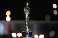 Oscarová noc nikdy nebola divnejšia: Zavýjanie najlepšej herečky, vrtiaci zadok a šok na záver