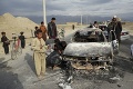 V Afganistane zabíjali neznámi ozbrojenci: Najmenej 22 ľudí prišlo o život