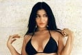 Kylie Jenner odfotili paparazzi: Ako vysvetlí ten detail na prsiach?