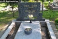 Hyenizmus! Na cintoríne v Modre si páchateľ vyhliadol hrob: Za toto mu hrozí basa