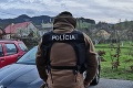 Češku prichytili v Ružomberku priamo pri čine: Prevádzala mladistvých migrantov