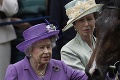 Kráľovná Alžbeta na hrade hostila boháčov: Párty s Billom Gatesom