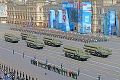 Moskvou pochodovalo 12 000 vojakov: Prehliadka na Červenom námestí bola prvý raz bez každoročnej tradície!