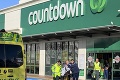 Útočník pobodal päť ľudí v novozélandskom obchode: Premiérka vyzdvihla reakciu okoloidúcich