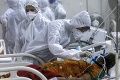 Koronavírusom sužovaná India eviduje najnižší počet nakazených za máj, prírastok mŕtvych opäť desí