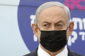Netanjahu koná: V meste Lod vyhlásil pre nepokoje a rabovanie výnimočný stav