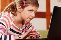 Deti trávia za obrazovkami viac času. Ako spoznať, či sú od nich závislé?