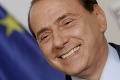 Berlusconi po odkladoch v procese odmieta psychiatrické vyšetrenie: Vážne obavy