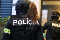 Policajti zasahujú na západe Slovenska: Veľká razia proti gangu prevádzačov