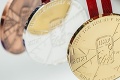 Lotyši zvolili ako hlavný motív oficiálne logo IIHF: Netradične veľké medaily vyrazili v Nórsku!