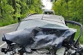 Hrozivá čelná zrážka dvoch áut na západe Slovenska: V nemocnici skončilo 5 osôb