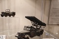 Tibor vyrába dokonalé modely známych vojnových strojov: Vo Fiľakove majú Stuku, Tigra aj Kaťušu