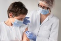 Kedy sa u nás začnú očkovať aj deti od 12 rokov? Takto to vidí ministerstvo zdravotníctva