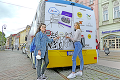 V Košiciach jazdí unikátny rozprávkový expres: Autobus zdobia kresby Čekyho a ďalších hudobníkov