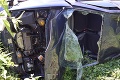 Nehoda s ťažkými zraneniami: Mladú vodičku vymrštilo cez čelné sklo viac ako 20 metrov