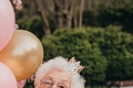 Babička si na oslave svojej 90-ky poriadne vyhodila z kopýtka: Sledujte, do čoho sa navliekla!