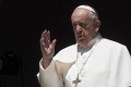Pápež František prvýkrát vystúpil na konferencii GLOBSEC v Bratislave: Ostrý príhovor