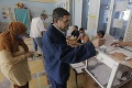 V Alžírsku majú za sebou parlamentné voľby: Účasť bola biedna a víťaz dobojoval s veľkými stratami