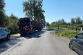 Tragická dopravná nehoda v obci Lubeník: Motorkár zrážku s kamiónom neprežil