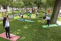 Nevídané možnosti v hlavnom meste prilákali milovníkov pohybu: Parky sú plné jogínov!